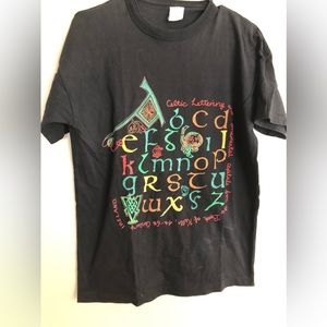 Vintage 90S  TEX PRINT LTD Celtic Lettering Tshirt   38/40
